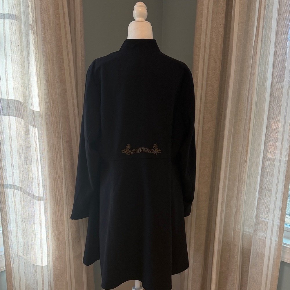 Torrid Harry Potter Black & Gold Embroidered Capelet Coat, Size 1 (XL) - Picture 10 of 16